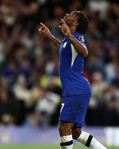 堪称足坛最 堪称足坛最