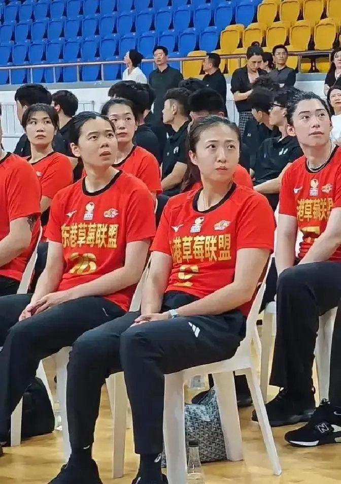 陈博雅和董, AA, 是国手级别 陈博雅和董, AA, 是国手级别