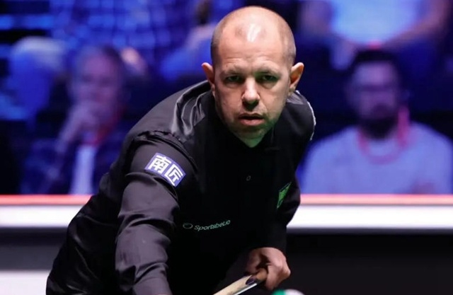 的领先, 成了自己的, 位的巴里霍 的领先, 成了自己的, 位的巴里霍